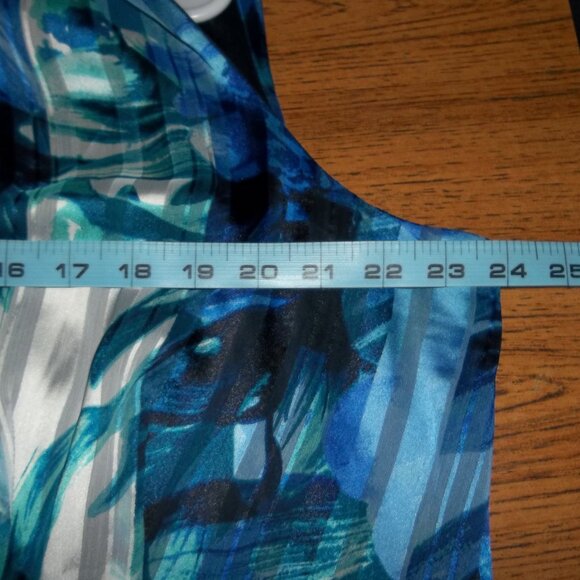 Luxe Dress By Carmen Marc Valvo Size 22W - Picture 6 of 6